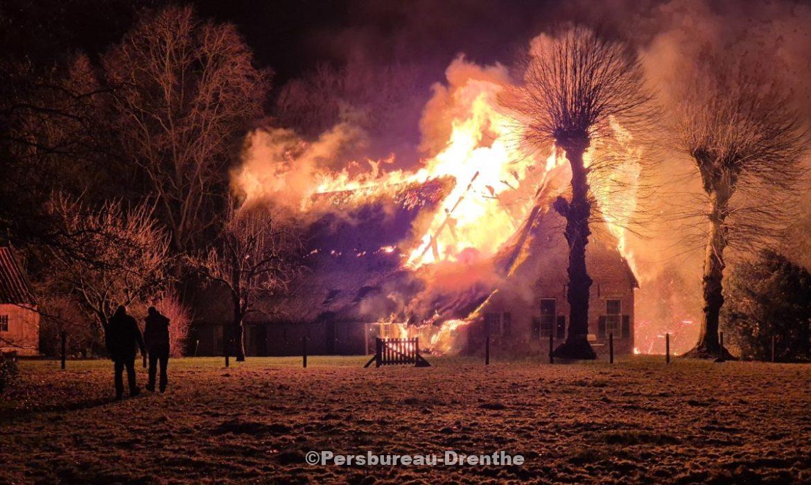 Grote brand in Witterhaar bij Assen (video) – The photo only has value when it is taken
