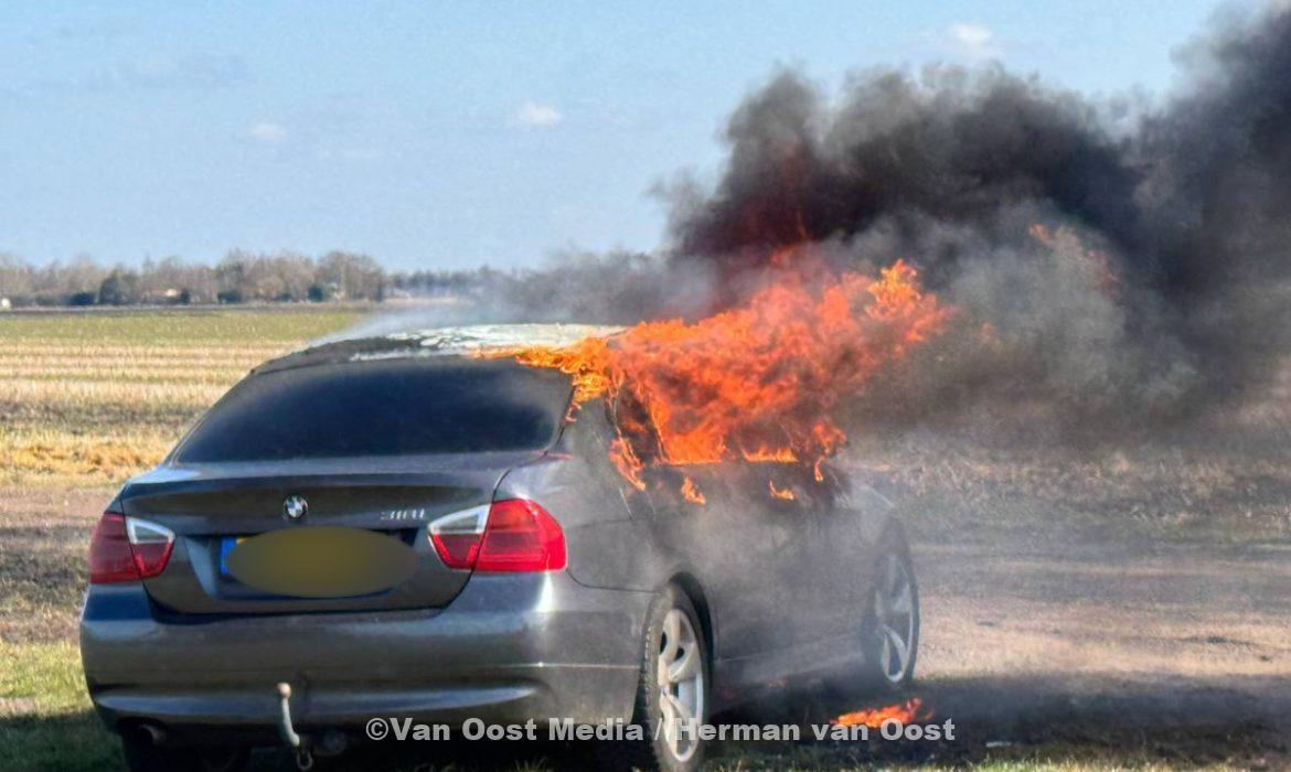BMW verwoest door brand in Vledderveen (video) – The photo only has value when it is taken