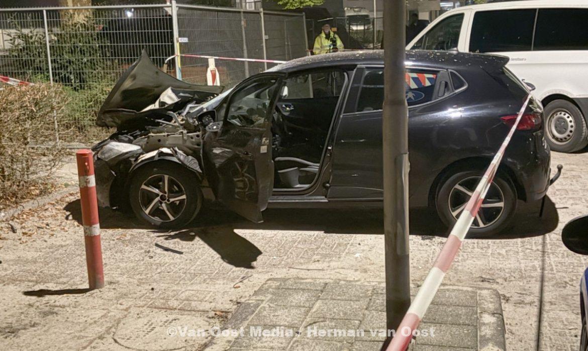 Auto explodeert in Assen – The photo only has value when it is taken