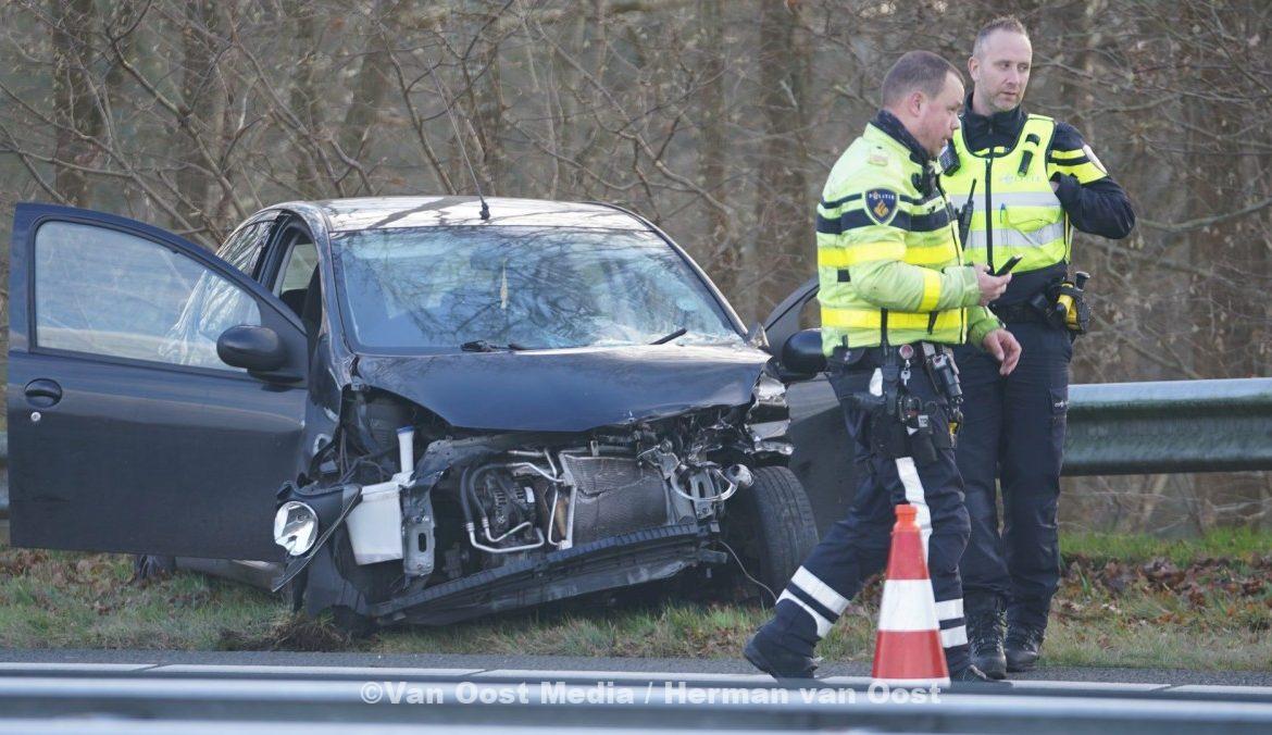 Auto knalt in vangrail op N33 richting Rolde – The photo only has value when it is taken
