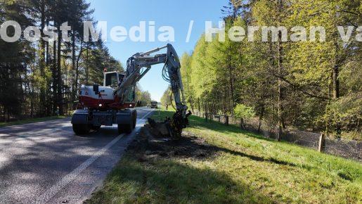 De berm word gesaneerd, komt schone grond in