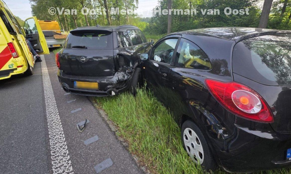 Wederom een kop-staart botsing op N34 bij Gieten – Mooi dai d`r bint